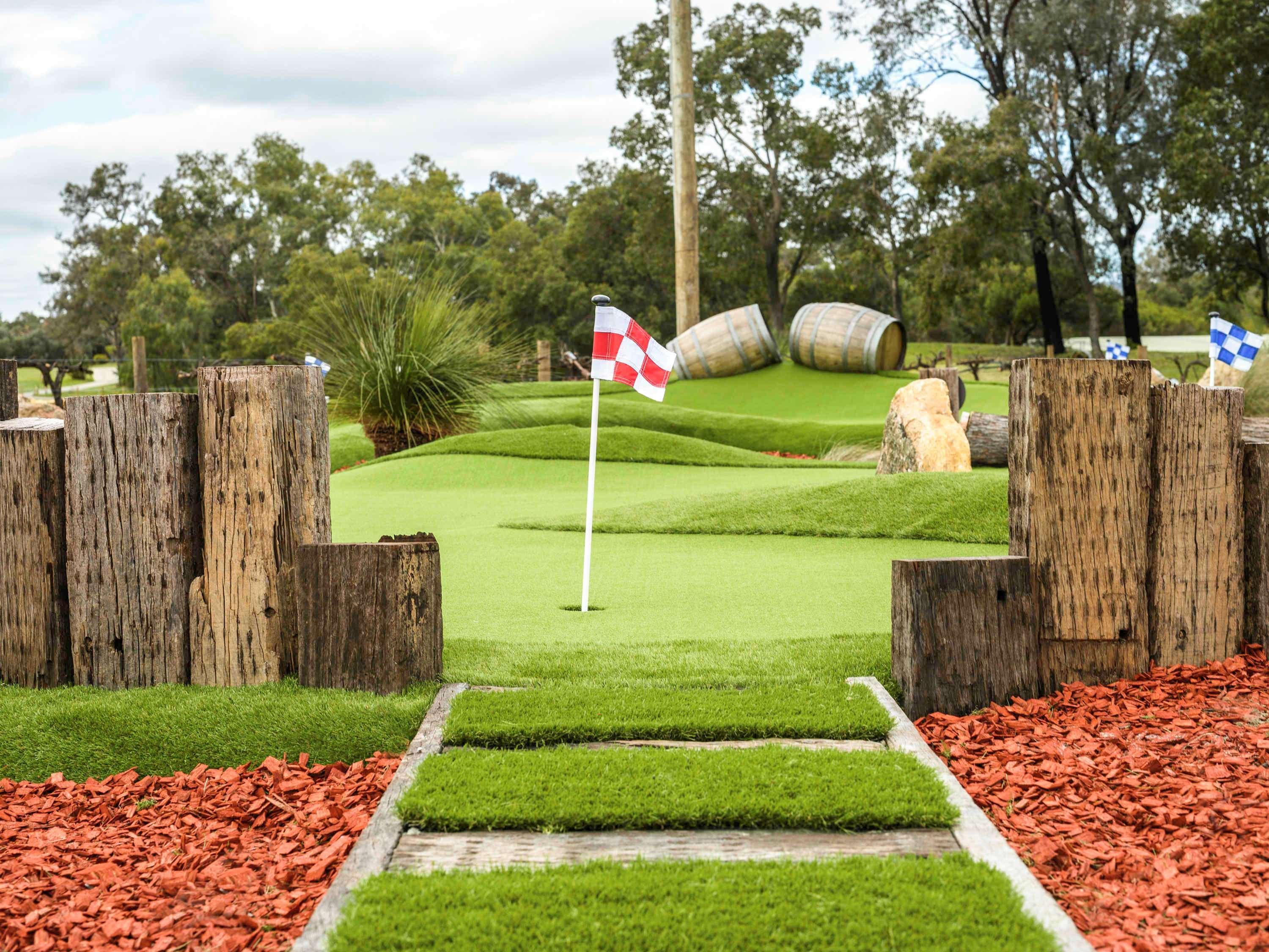 Novotel Vines Resort Swan Valley The Vines Exterior photo